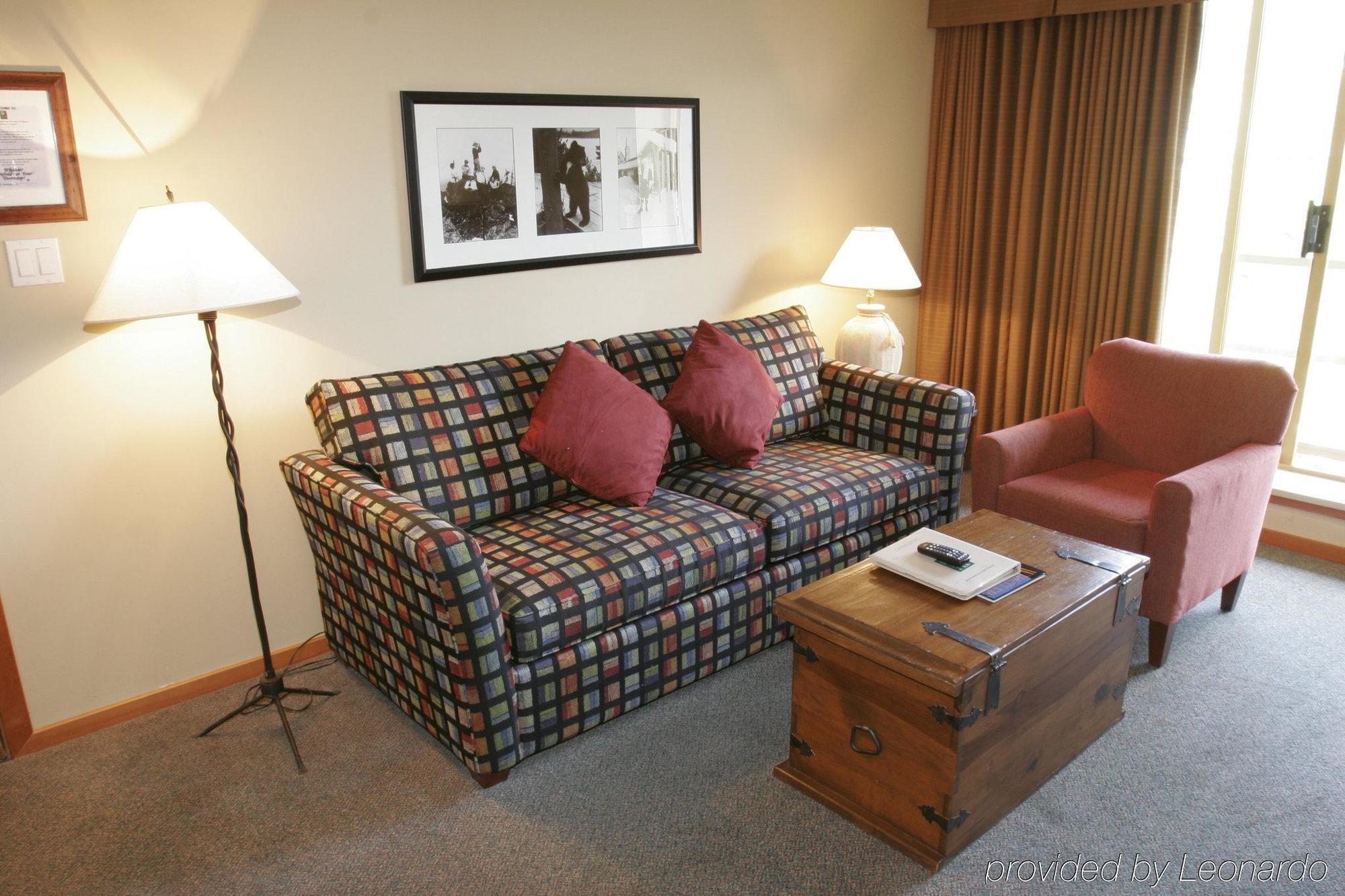Cascade Lodge ウィスラー 部屋 写真